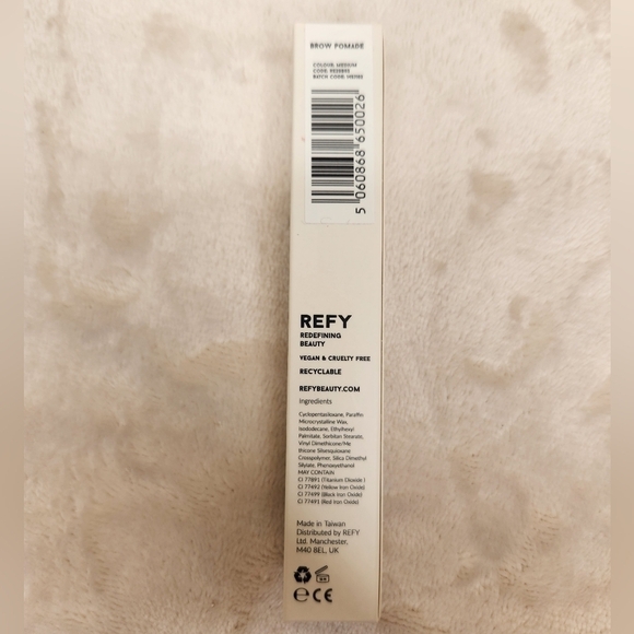 Refy Brow Pomade Medium Brown - Picture 5 of 8
